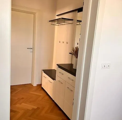 Vali 2 * 特罗吉尔